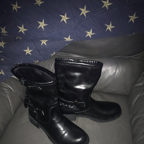 Neiman Marcus Boots with strap and chain - Picture 4 of 7